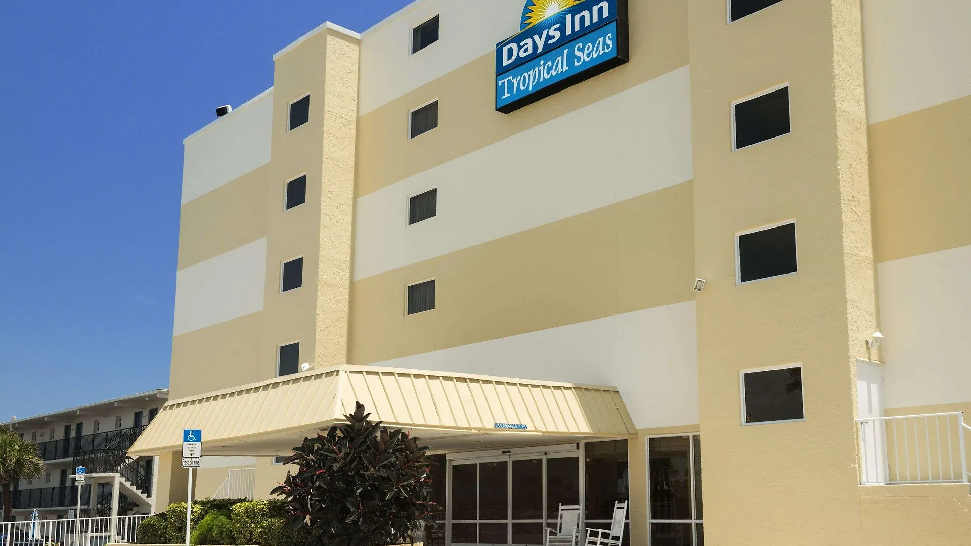 Days Inn By Wyndham Daytona Oceanfront Daytona Beach Shores