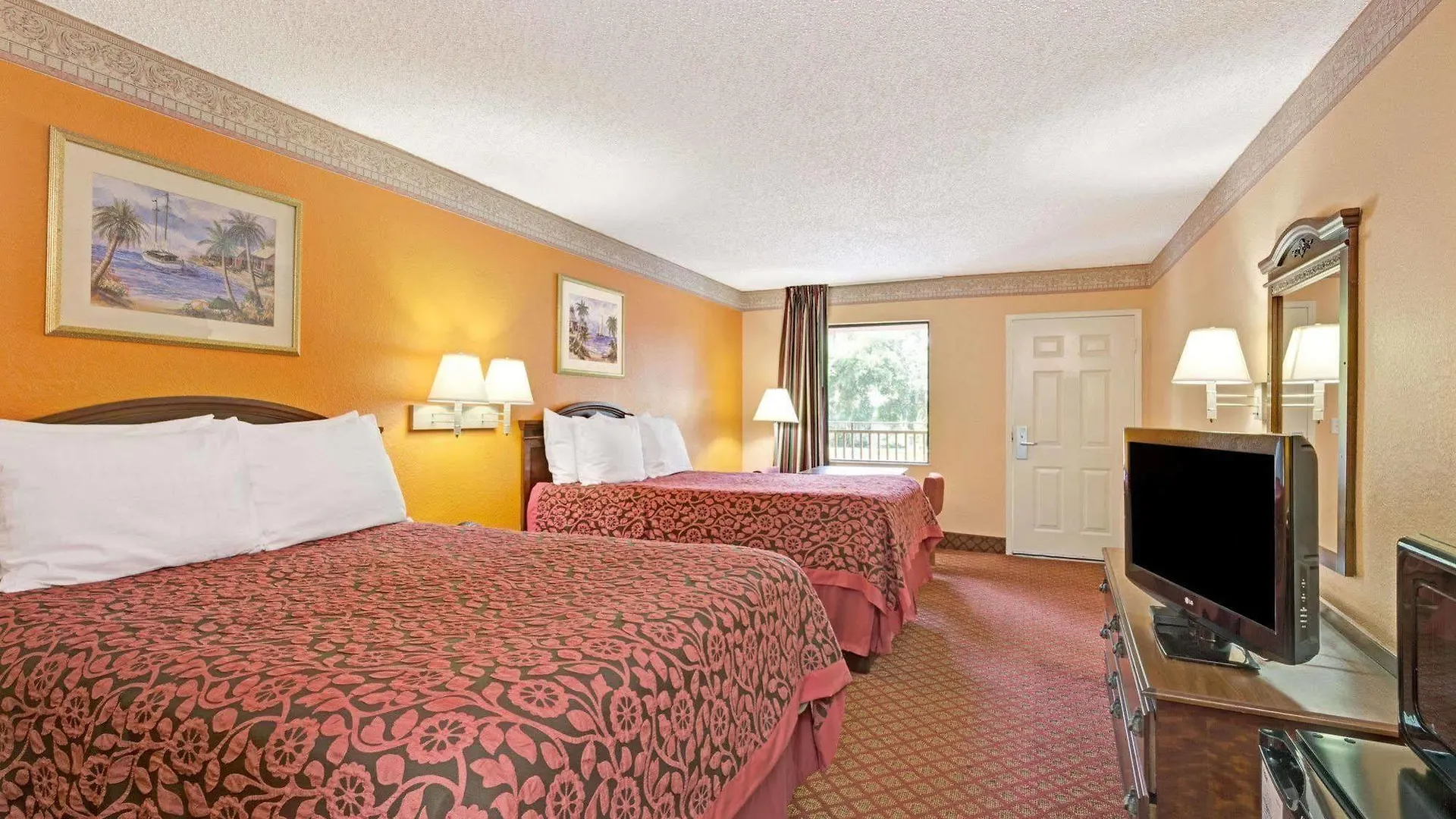 Days Inn By Wyndham Daytona Oceanfront Daytona Beach Shores Szálloda
