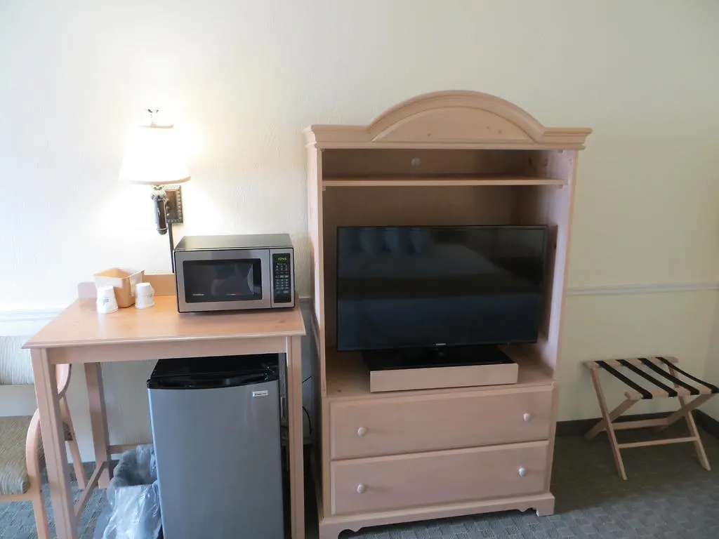 Days Inn By Wyndham Daytona Oceanfront Daytona Beach Hotel
